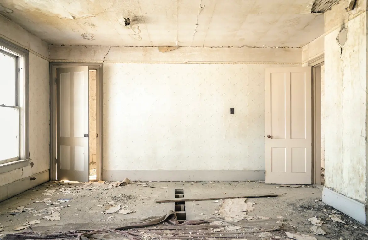 Waste disposal crew managing a cleanout project in Lake Worth